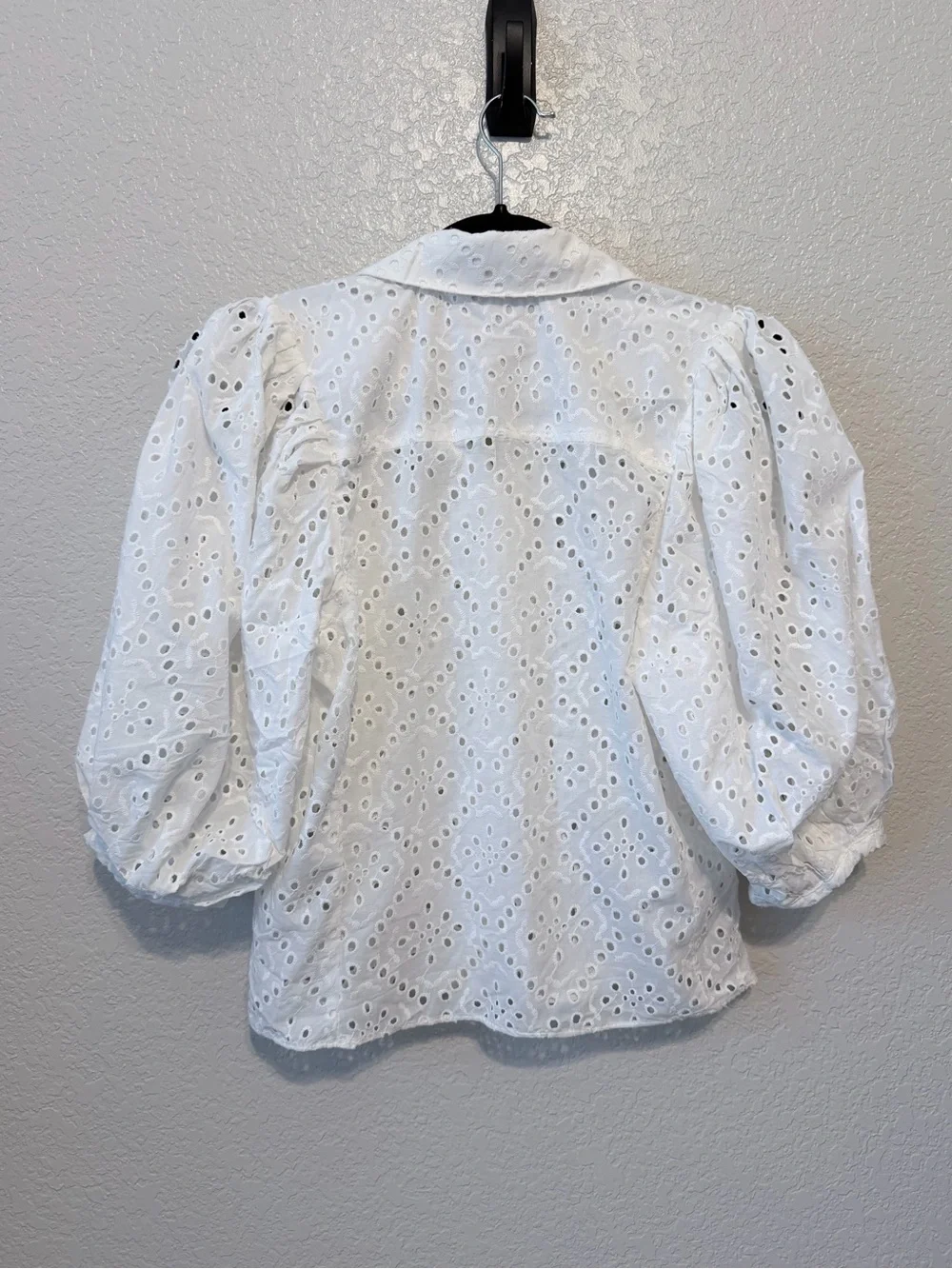 Zara White Eyelet Embroidered Puff Sleeve Button Front Blouse | XS | NWOT